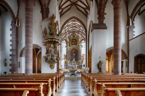 Interior view, choir room, altar, catholic parish church, St. Peter and Paul city church,