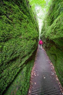Hiking in the Dragon Gorge, gorge, hiking trail, hiking destination, fascinating, erosion,
