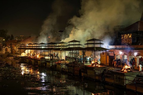 Cremation of the dead in Pashupatinath on the Bagmati River, Hindu cremation ceremony,