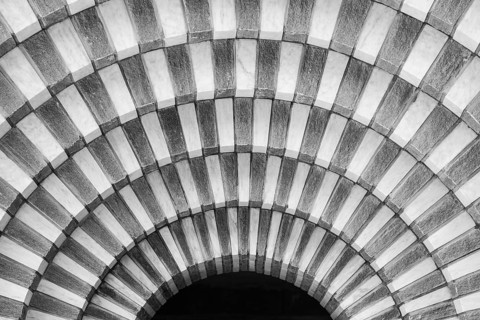 Marble and gneiss alternating in layers, round arch, interior, Roman Catholic church of San