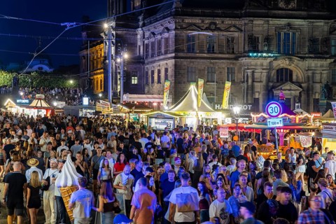 The Dresden City Festival attracts tens of thousands of visitors every year. Schlossplatz, Dresden,