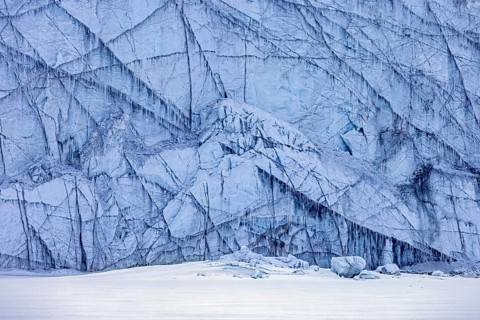 Heuglinbreen, retreating tributary glacier to Hayesbreen at Mohnbukta, bay at western shore of
