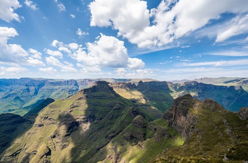 Mountain landscape of the Cathedral Range, view from the summit of Cathedral Peak or Cathedralpiek