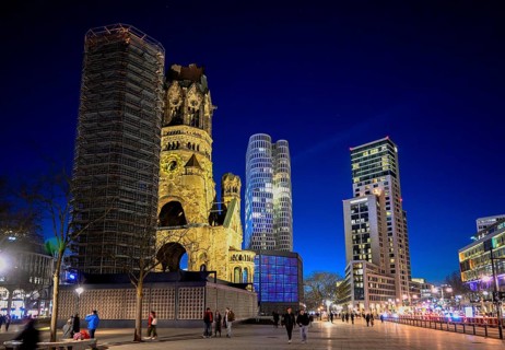 Kaiser Wilhelm Memorial Church and Upper West Tower, blue hour, blue hour, Breitscheidplatz,