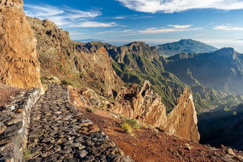 View of the Caldera de Taburiente. Hiking trail from Roque de los Muchachos to Pico de La Nieve. La