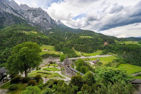 View of the Lower Castle castle yard with Castle Wall, Hohenwerfen Fortress, Werfen, Pongau,