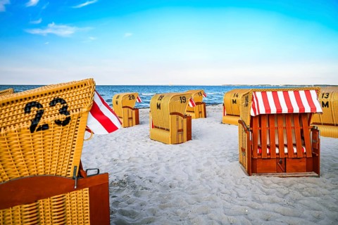 Beach chairs on the beach in Scharbeutz, Schleswig-Holstein, Germany +++ editorial use only