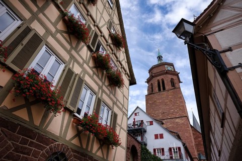 Catholic parish church, St. Peter and Paul city church, half-timbered houses, old town, Keplerstadt