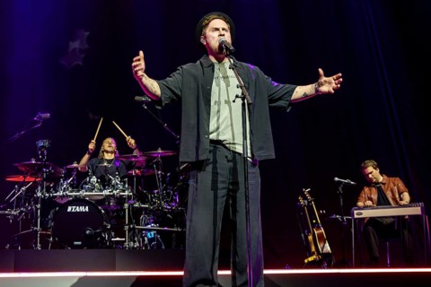 Johannes Oerding, concert at the start of the tour in the Rudolf-Weber Arena, Oberhausen, 10.04