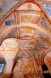 Maxentische crypt with colorful frescoes, Cripta degli Affreschi, Basilica di Santa Maria Assunta,