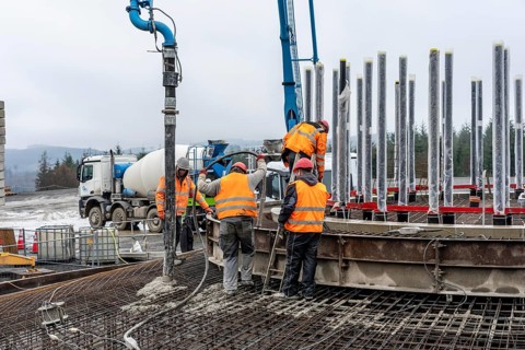 Concreting, concreting the foundation of a wind turbine, more than 600 cubic meters of concrete