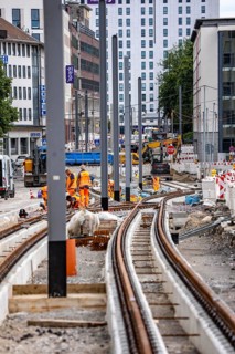 Large construction site in the city center of Essen, Hachestraße, the construction of new tracks