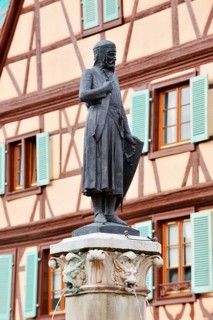 Rösselmann fountain with Jean Rösselmann statue by Frederic-Auguste Bartholdi, Place des