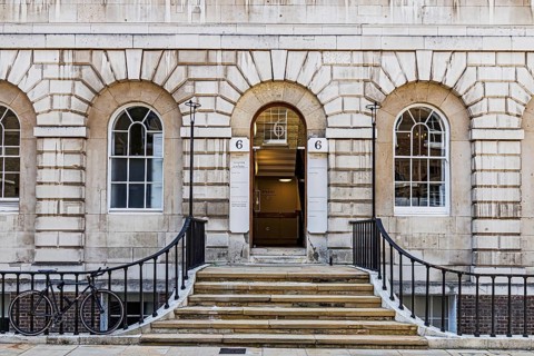 6 Stone Buildings forms part of Lincoln's Inn's historic Stone Buildings, constructed between 1774