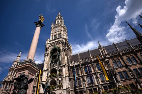 Mariensäule, New Town Hall, Marienplatz, Munich, Bavaria, Germany