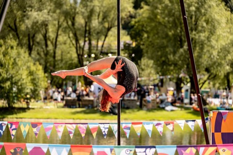 Air and ground artistry of the alumni gala at the Superbloom Festival in Munich's Olympic Park on