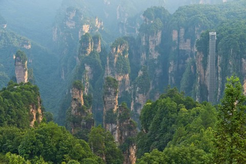 Panoramic view of the quartz sandstone pillars of the Tianzi Mountains in Zhangjiajie National Park