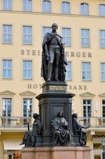 King Frederick August II Memorial in front of the Steigenberger Hotel de Saxe, Dresden, Saxony,