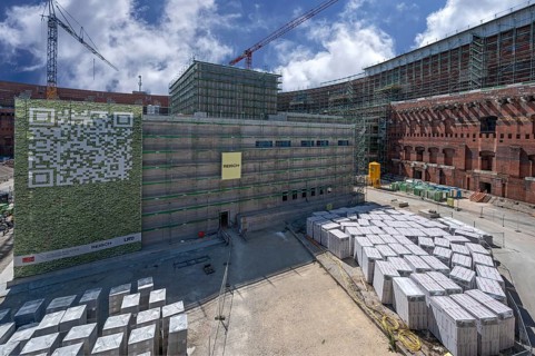 Extension building as an alternative venue for the Nuremberg State Theatre in the courtyard of the
