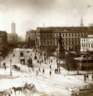 Berlin, Mitte, Alexander Platz, Berolina Standbil, railway station background, busy square with