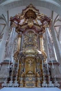 The Willibaldsgrab was created in the 16th century by Renaissance sculptor Loy Hering, Eichstätter