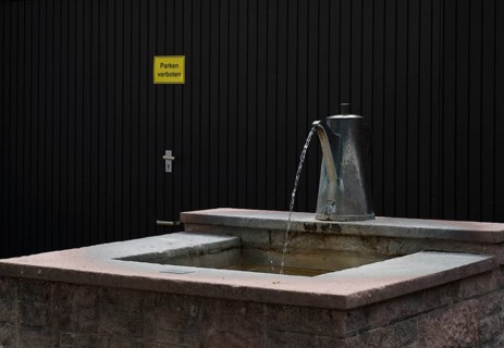Kannenbrunnen, also coffee fountain or bear fountain, water comes from Kanne, Keplerstadt Weil der