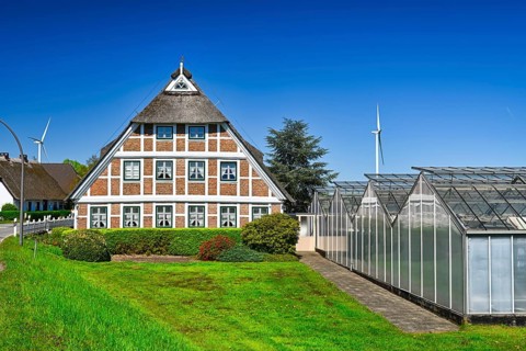 Half-timbered house in Curslack, Hamburg, Germany +++ editorial use only