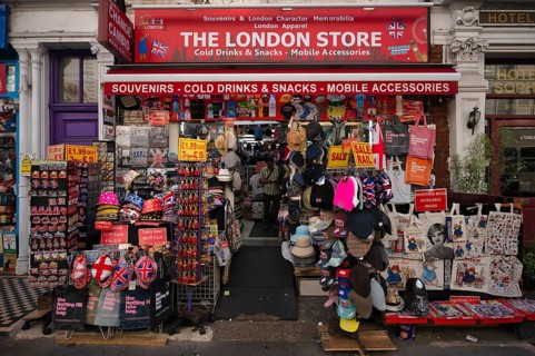 The London Store, souvenir shop, souvenirs, Kensington, London, England, Great Britain, Great