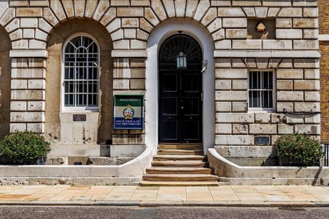 10 Stone Buildings at Lincoln's Inn houses the headquarters and regimental museum of the Inns of