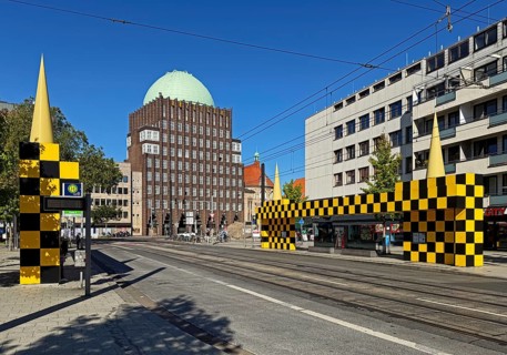 Steintor tram stop, artist Alessandro Mendini, rear Anzeiger-Hochhaus, Hanover, Lower Saxony,