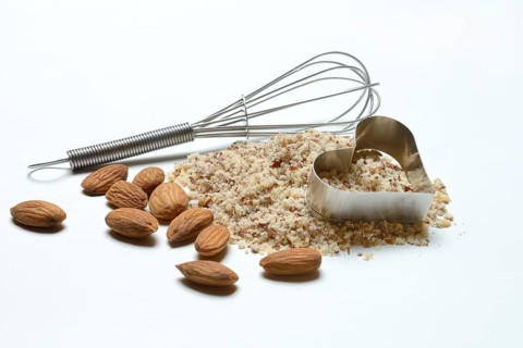 Almonds and ground almonds, Prunus amygdalus
