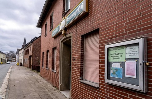 Closed restaurant in the village of Keyenberg in the Garzweiler II open-cast lignite mining area,