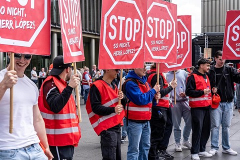 Demonstration by many thousands of steelworkers in front of the ThyssenKrupp headquarters in Essen