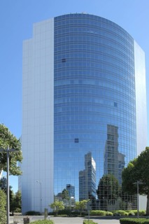 Modern building, Ventura 87m EY - Ernst & Young, glass building, glass window, reflection,