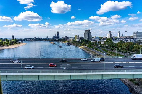 View of the Rhine, Zoobrücke, Bundesstraße B55, to Cologne Cathedral, summer, banks of the Rhine,