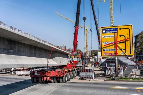 First part of the assembly of the new, 120-meter-long A516 motorway bridge, across Teutoburger