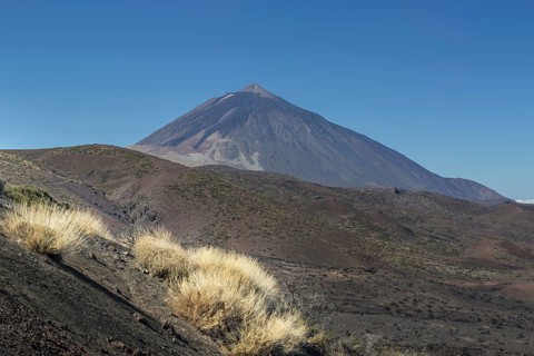 Panorama from the east over the Teide National Park, Parque Nacional del Teide, to Pico del Teide,