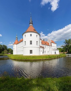 Fürstlich Drehna moated castle, Luckau, Brandenburg, Germany