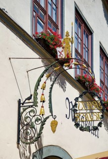 Nose sign, tavern sign, also outrigger or stabbing sign at Naumburg City Hall, Ratskeller,