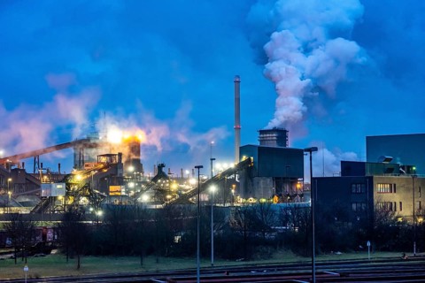 Hüttenwerke Krupp-Mannesmann, HKM in Duisburg, coking plant, fire tower with fire cloud,