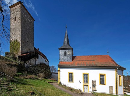 Castle keep and castle church of Unterausess Castle, mentioned in the 11th century, still inhabited