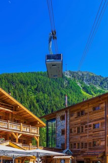 Cable car from Grimentz to the mountain station of the Corne de Sorebois, Val d'Anniviers, Valais