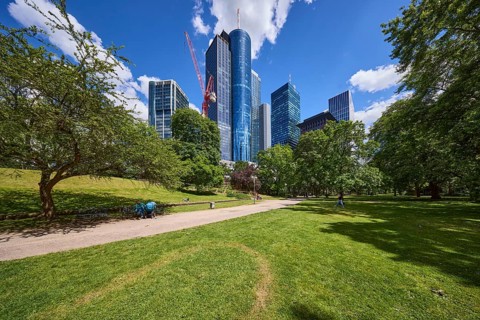Taunusanlagen with skyscrapers MAIN TOWER, Japan Centre, Taunusturm, Omniturm and Eurotheum in