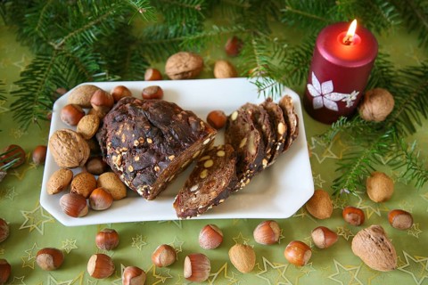 Swabian cuisine, Swabian Christmas biscuits, Hutzelbrot, fruit bread, carved bread, sweet biscuits