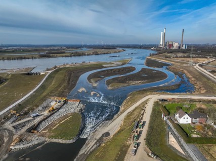 Dinslaken, Voerde, North Rhine-Westphalia, Germany - New Emscher estuary into the Rhine.
