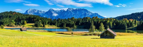 Geroldsee, behind it the Karwendel Mountains, Werdenfelser Land, Upper Bavaria, Bavaria, Germany