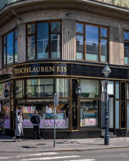 Historic corner house, Tuchlauben Eis, Vienna, Austria