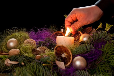 Christmas floral table decoration withe hand and match