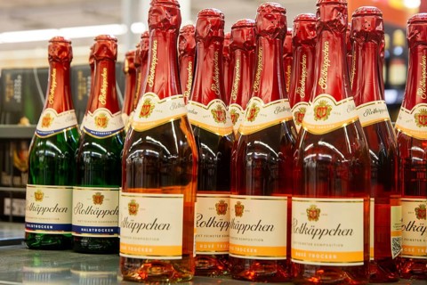 February 2024: Sparkling wine from ROTKÄPPCHEN in the supermarket