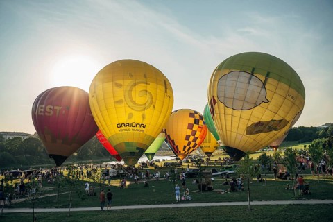 Vilnius, Lithuania, 08 05 2022: Hot air balloons in Vilnius. Multi-colored hot air balloons on the